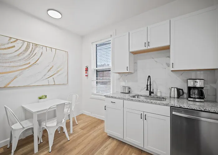Shadyside, !d Modern And Bright Private Bedroom With Shared Bathroom Homestay Pittsburgh